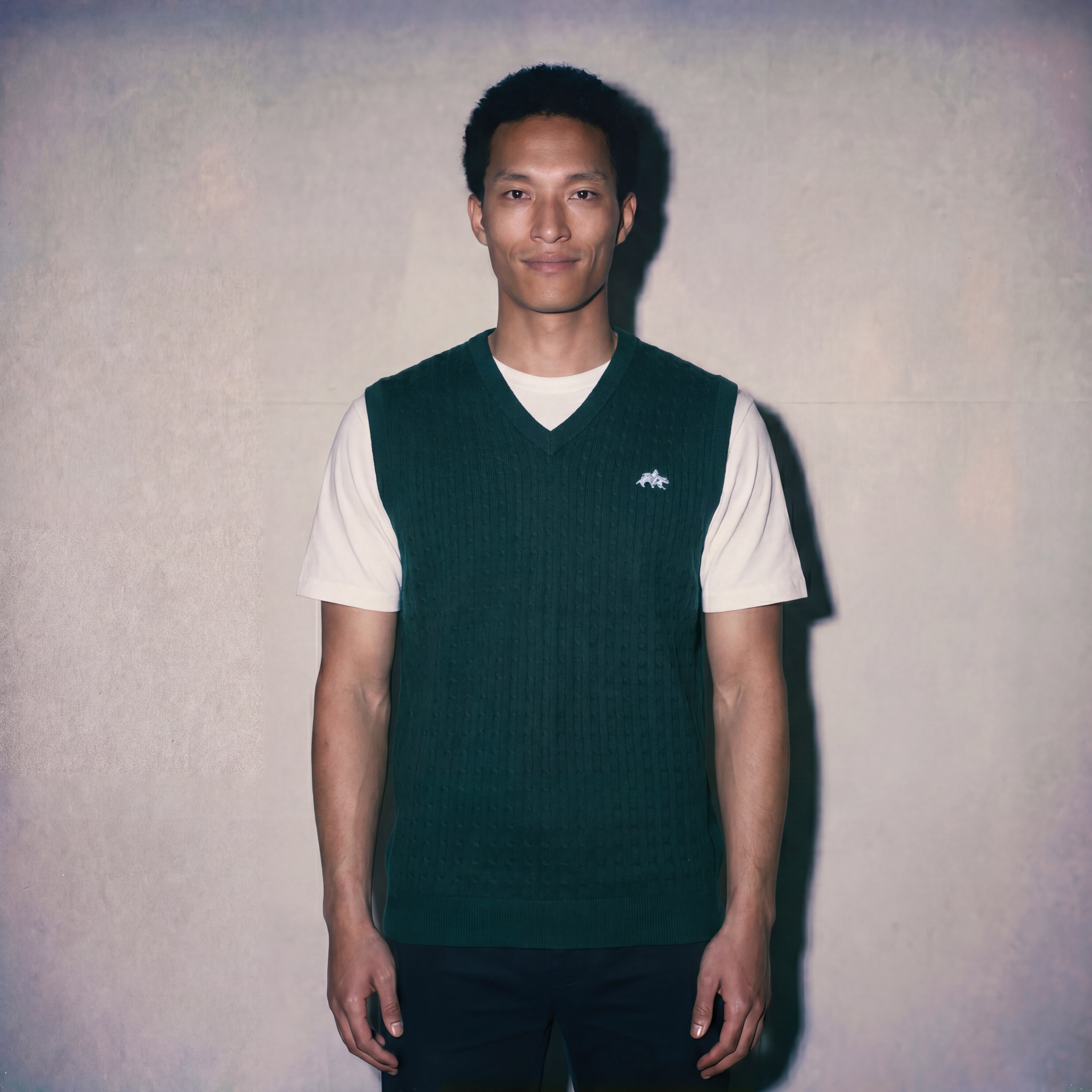 CLASSIC SWEATER VEST