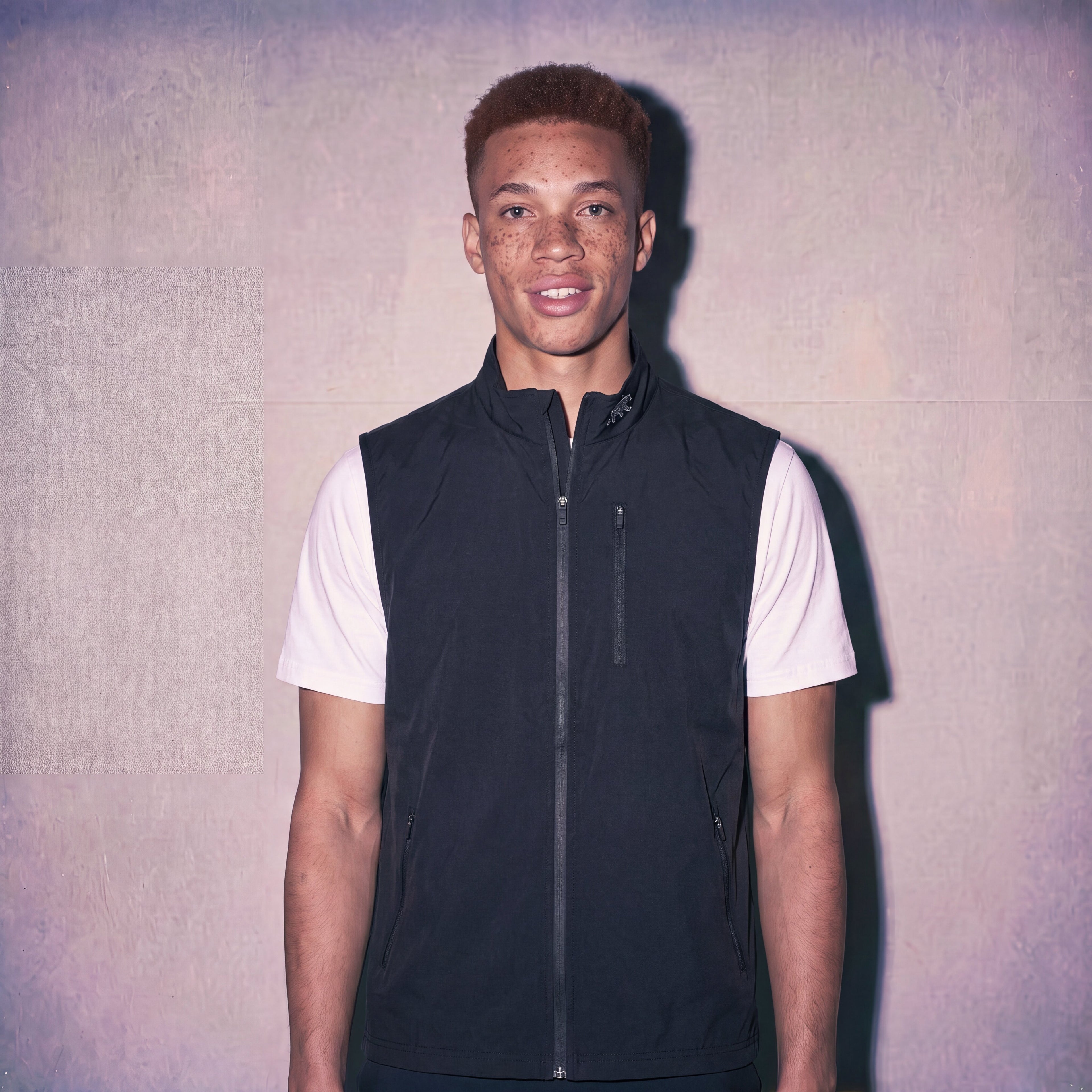 ATHLETE ZIP VEST